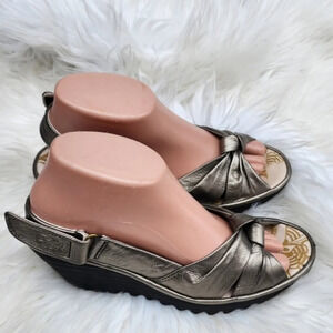 Fly London Yakin Pewter Sandals   7.5/8‎